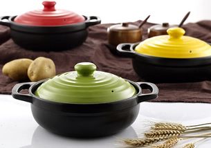 陶瓷锅和砂锅的区别有哪些 陶瓷锅和砂锅的使用有什么不同
